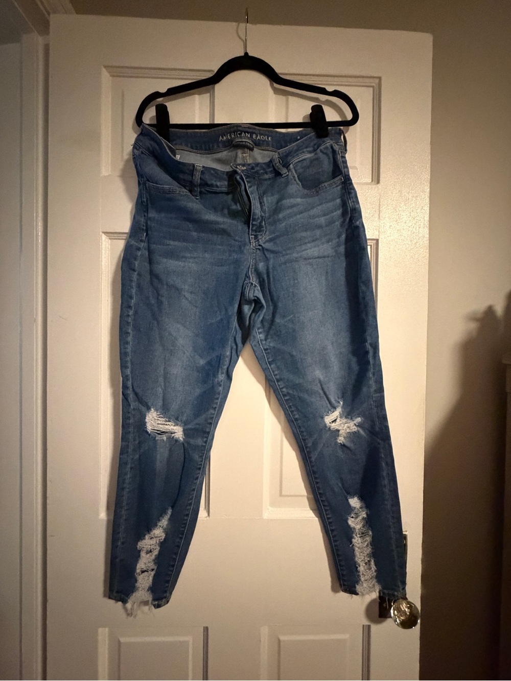 American Eagle Outfitters Light Blue Distressed Skinny Jeans